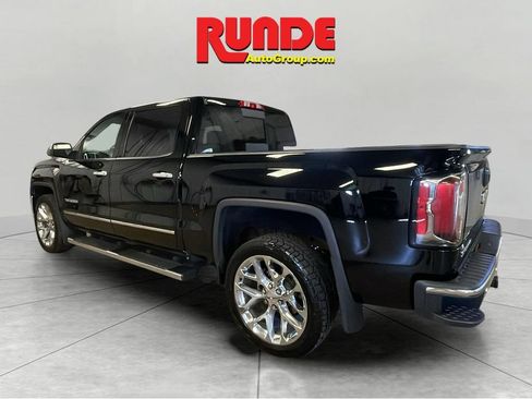 Used 2018 GMC Sierra 1500 SLT AWD/4WD image 3