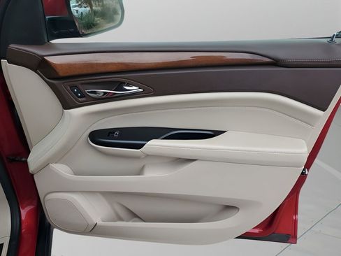 Used 2014 Cadillac SRX Premium image 13