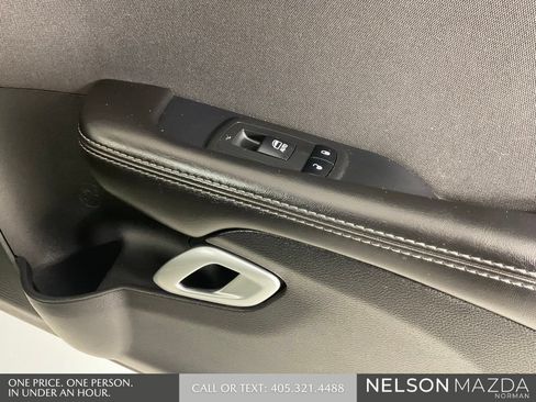 Used 2018 Dodge Challenger SXT w/ Cold Weather Group RWD image 16