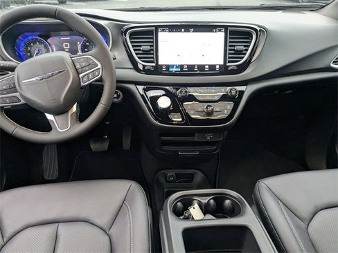 New 2026 Chrysler Voyager LX image 23