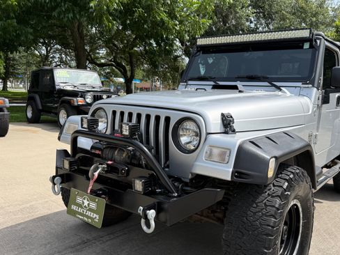 Used 2005 Jeep Wrangler Unlimited AWD/4WD image 5
