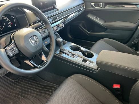 Used 2023 Honda Civic EX image 10