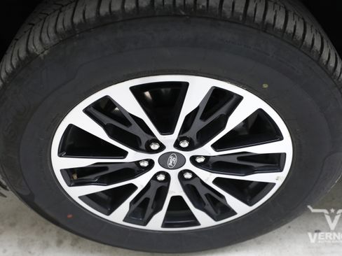 Used 2025 Ford Expedition Platinum AWD/4WD image 29
