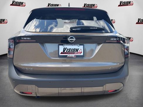 Certified 2025 Nissan Kicks SV w/ SV Premium Package AWD/4WD image 6