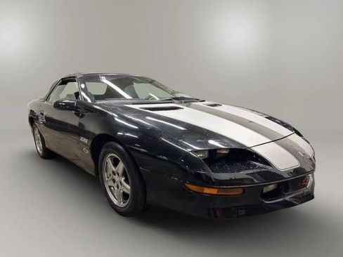 Used 1997 Chevrolet Camaro Z28 w/ Preferred Equipment Group 2 image 6