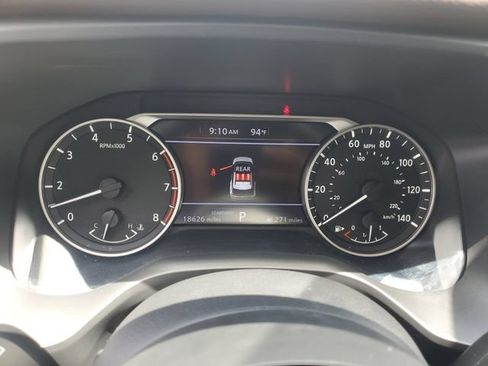 Used 2023 Nissan Rogue SV FWD image 18
