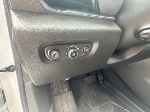 Used 2021 Chevrolet Traverse Premier w/ LPO, Floor Liner Package AWD/4WD image 19