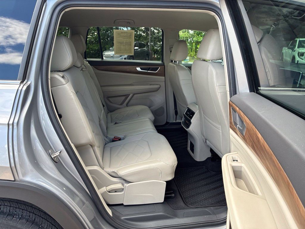 Used 2024 Volkswagen Atlas SE AWD/4WD image 54