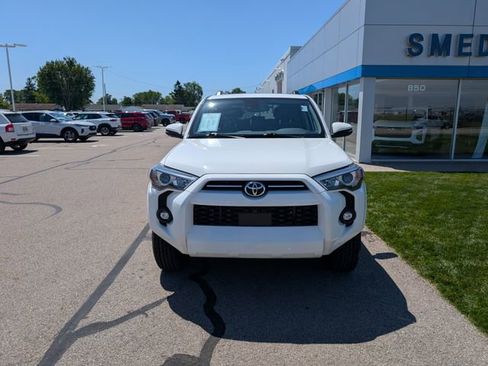 Used 2022 Toyota 4Runner SR5 Premium w/ Moonroof Package AWD/4WD image 21