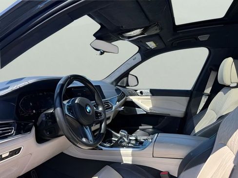 Used 2019 BMW X7 xDrive50i w/ Dynamic Handling Package AWD/4WD image 17