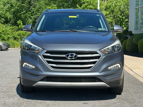 Used 2018 Hyundai Tucson Value AWD/4WD image 3