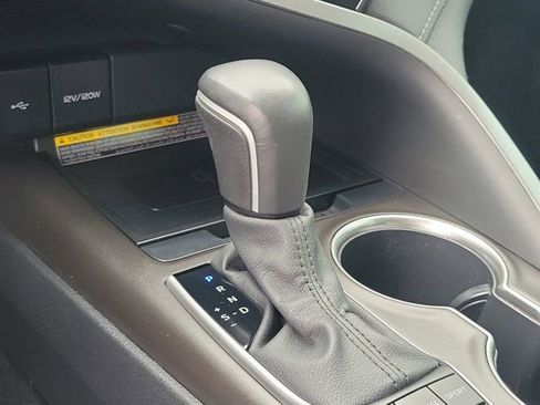 Used 2021 Toyota Camry XLE FWD image 25