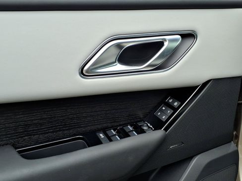 New 2026 Land Rover Range Rover Velar Dynamic SE AWD/4WD image 10