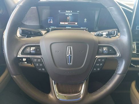 Used 2023 Lincoln Navigator Reserve AWD/4WD image 18