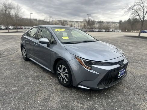 Used 2020 Toyota Corolla LE image 3