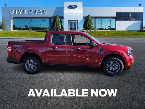 New 2025 Ford Maverick XLT w/ XLT Luxury Package image 9