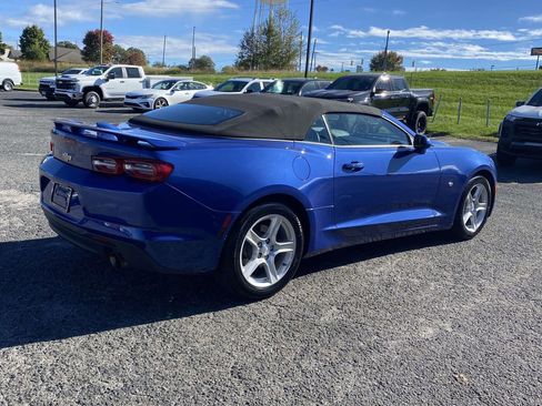 Used 2023 Chevrolet Camaro LT RWD image 7