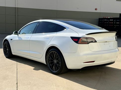 Used 2019 Tesla Model 3 Standard Range Plus image 7