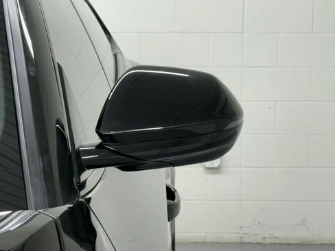 Used 2021 Lamborghini Urus image 12