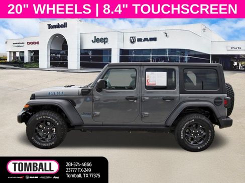 Used 2023 Jeep Wrangler Unlimited w/ Cold Weather Group AWD/4WD image 4