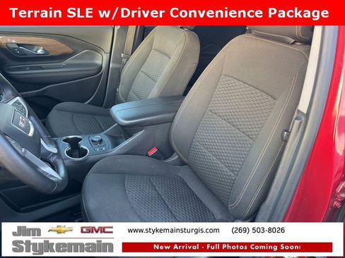 Used 2018 GMC Terrain SLE w/ Driver Convenience Package image 17