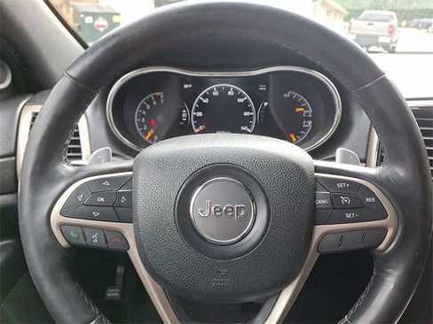 Used 2015 Jeep Grand Cherokee Laredo w/ Quick Order Package 23E image 20