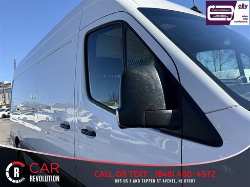 Used 2023 Mercedes-Benz Sprinter 2500 image 31