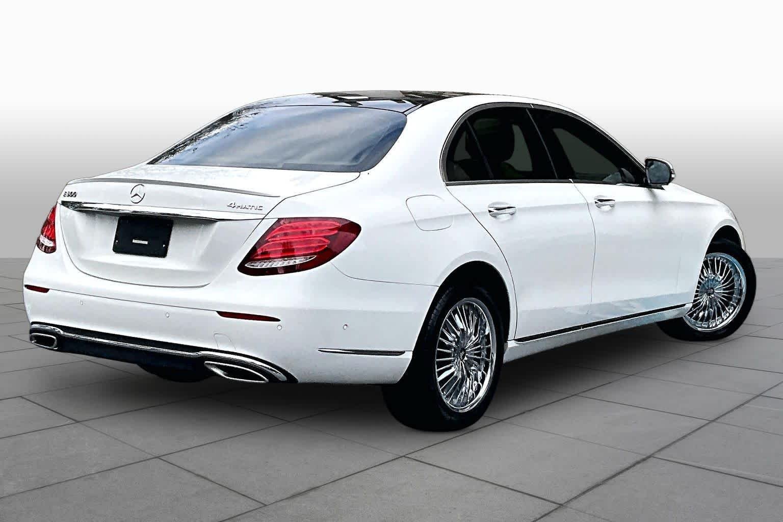 Used 2019 Mercedes-Benz E 300 4MATIC image 12