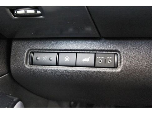 New 2026 Nissan Pathfinder SL w/ SL Premium Package FWD image 20