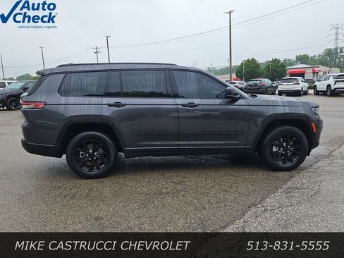 Used 2024 Jeep Grand Cherokee L Altitude AWD/4WD image 6