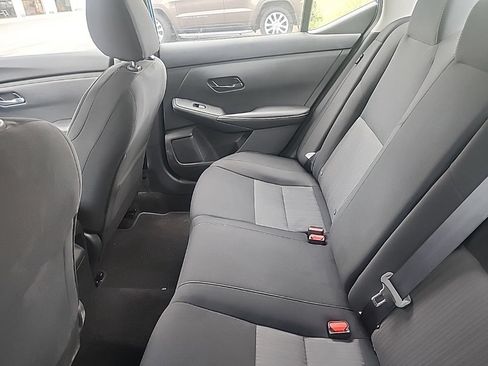 Used 2025 Nissan Sentra SV FWD image 11