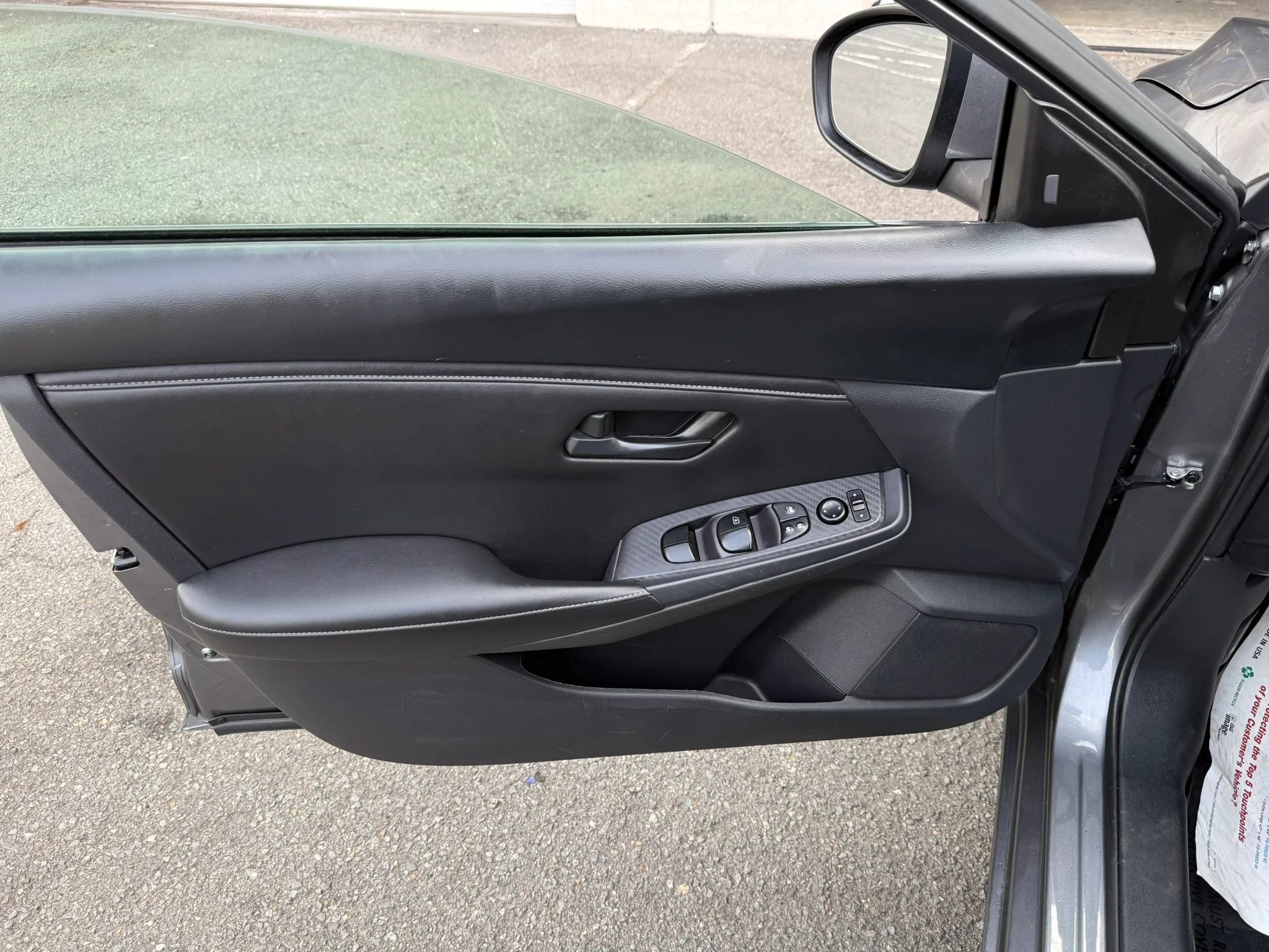 Used 2024 Nissan Sentra S FWD image 17