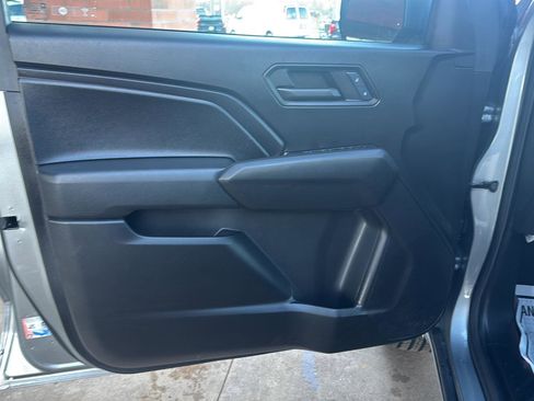Used 2024 Chevrolet Colorado W/T image 10