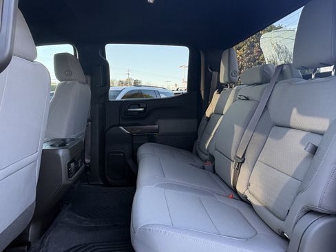 Used 2021 Chevrolet Silverado 1500 LT Trail Boss image 10