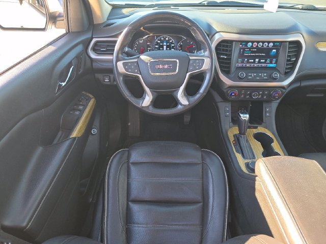 Used 2018 GMC Acadia Denali w/ Technology Package FWD image 24