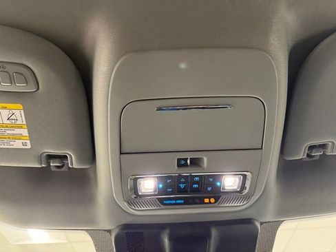 New 2026 Ford F250 Lariat w/ Black Appearance Package image 21