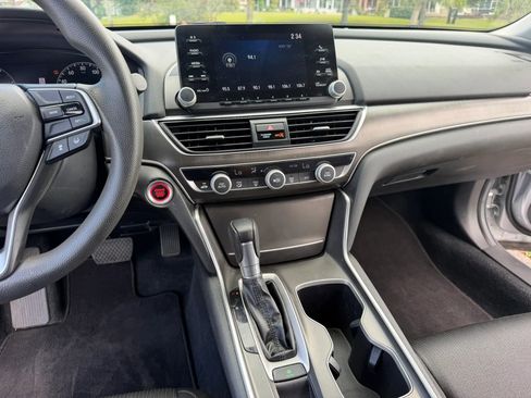 Used 2019 Honda Accord LX image 18