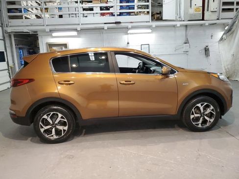 Used 2020 Kia Sportage LX AWD/4WD image 6
