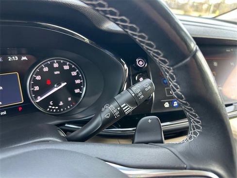 Used 2023 Buick Envision Avenir image 25