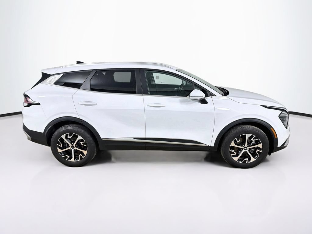 Used 2024 Kia Sportage EX AWD/4WD image 4