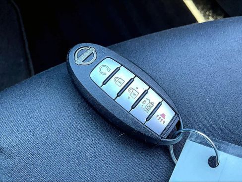 Used 2025 Nissan Altima 2.5 SV image 15