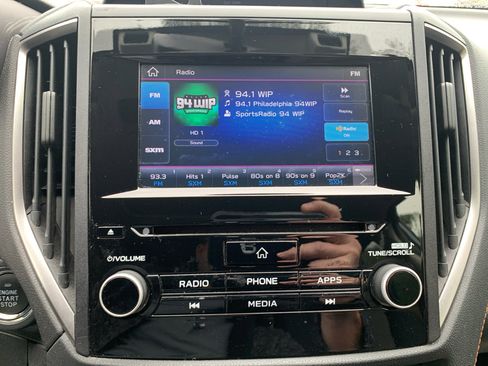 Used 2020 Subaru Crosstrek 2.0i Premium w/ Moonroof Package 2 image 12