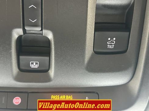 Used 2021 Chevrolet Suburban High Country w/ Premium Package AWD/4WD image 22