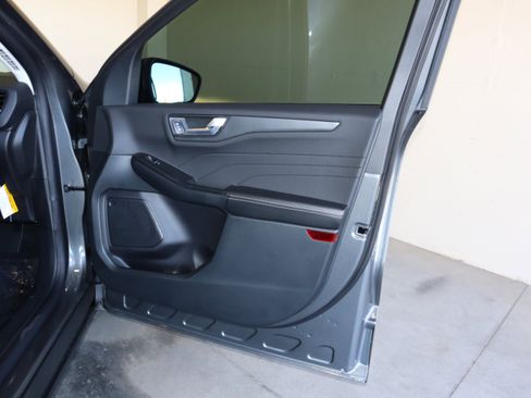 New 2026 Ford Escape SE image 35