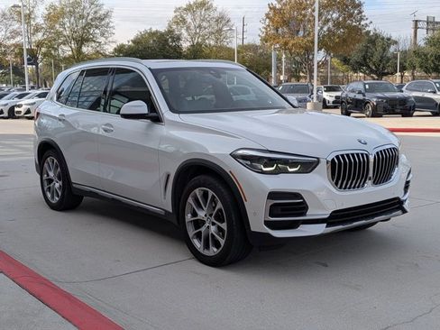 Certified 2023 BMW X5 xDrive40i w/ Premium Package image 3