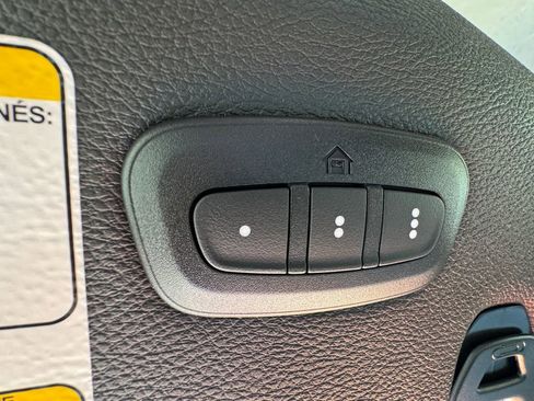 New 2025 Jeep Gladiator Sport image 28