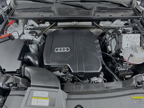 Used 2021 Audi Q5 Prestige w/ Prestige Package AWD/4WD image 32