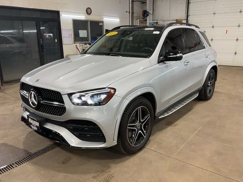 Used 2020 Mercedes-Benz GLE 350 4MATIC image 3
