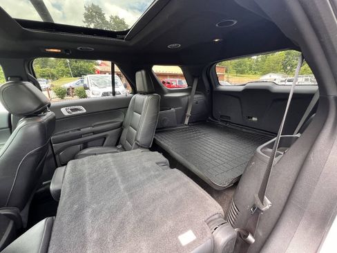 Used 2012 Ford Explorer XLT AWD/4WD image 25