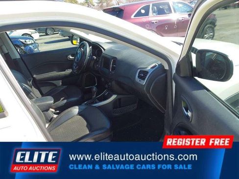 Used 2020 Jeep Compass Latitude image 9